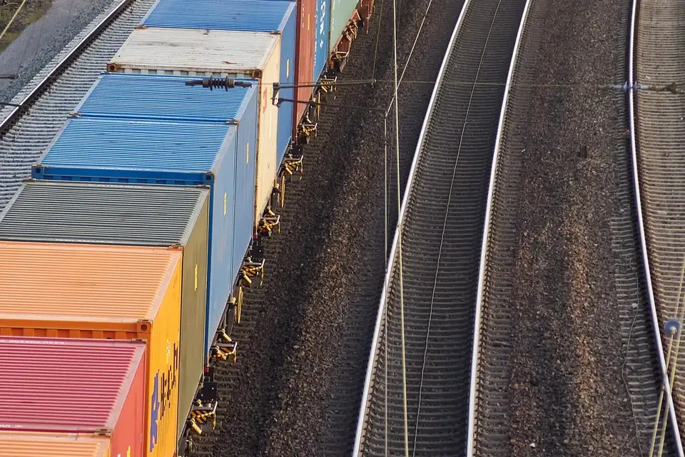 Explore trade lanes freight image